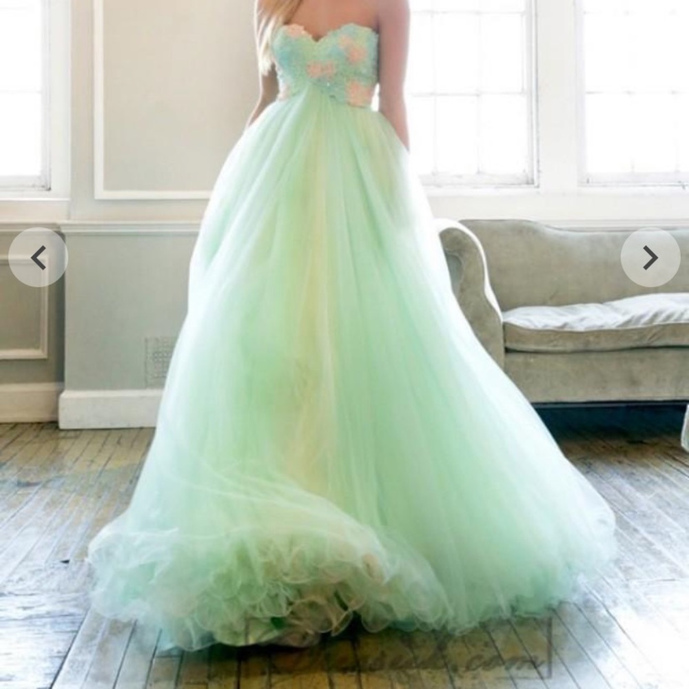 Sherri Hill Prom Dress